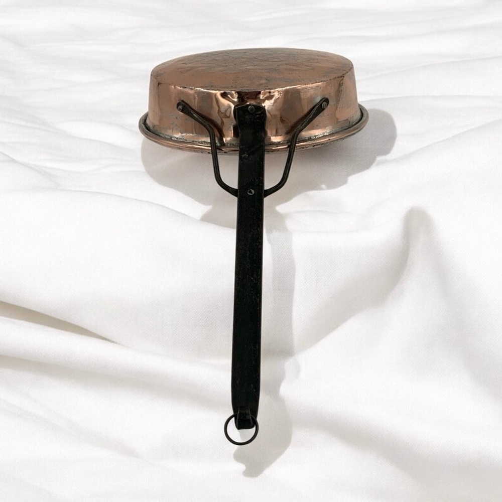 Antique c1800s Rustic Thick Copper Sauté Pan, Long Hand Forged Iron Handle - Picture 8 of 10